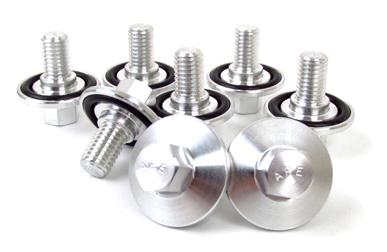 RPM131 Valve cover bolts